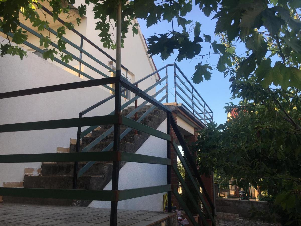 شقة Apartman Anita Konjevrate المظهر الخارجي الصورة